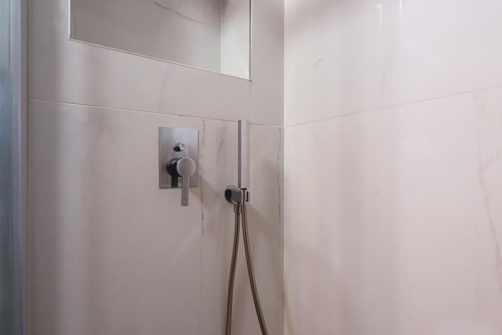 Contempora Apartments - Bilocale Via Verro Милано Екстериор снимка